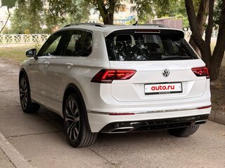 2019 Volkswagen Tiguan II, белый, 3400000 рублей, вид 5