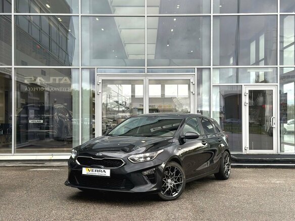 2020 Kia Ceed III, чёрный - вид 2