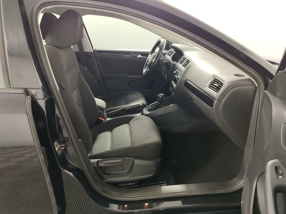 2012 Volkswagen Jetta VI, чёрный, 820000 рублей - вид 21