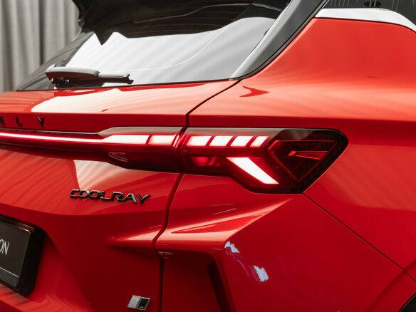 2023 Geely Coolray I Рестайлинг, красный, 2050000 рублей - вид 29