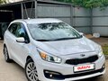 2018 Kia Ceed II Рестайлинг, белый, 1250000 рублей - вид 2