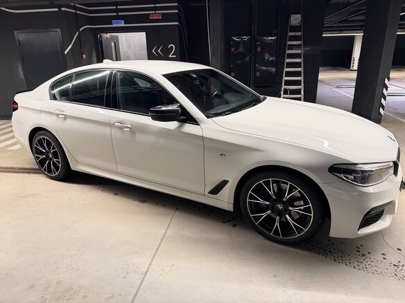2018 BMW 5 серии 530d xDrive VII (G30/G31/G38), белый, 4050000 рублей - вид 17