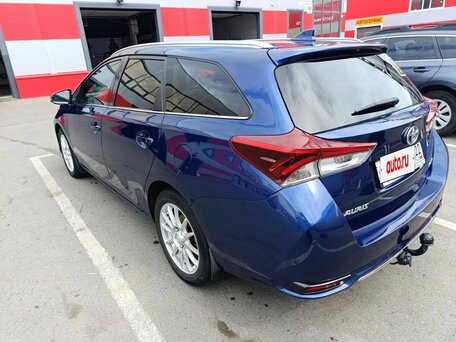 2018 Toyota Auris II Рестайлинг, синий, 1350000 рублей, вид 3