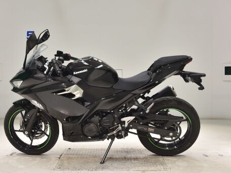 2020 Kawasaki Ninja 400, чёрный, 525000 рублей, вид 1