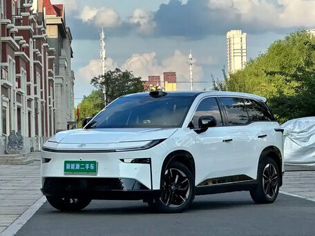 2025 Toyota bZ3X 58.3 kWh, белый, 2670000 рублей, вид 1
