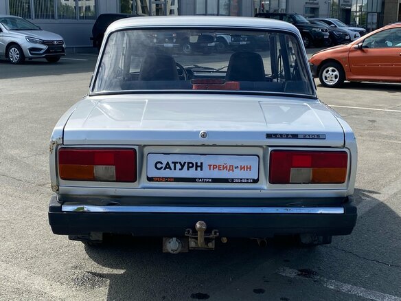 2010 Lada (ВАЗ) 2105, серебристый, 99000 рублей - вид 5