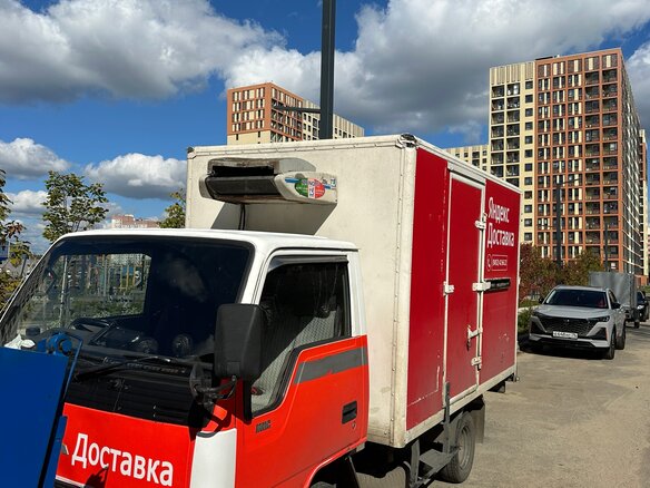 1993 Fuso (Mitsubishi) Canter, красный, 500000 рублей - вид 3