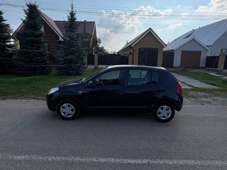 2010 Renault Sandero I, чёрный, 250000 рублей, вид 4