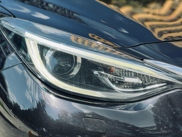 2017 Infiniti QX30, чёрный, 2050000 рублей - вид 2