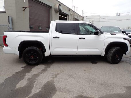 Toyota Tundra III