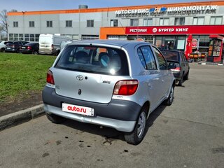 2002 Toyota Yaris I, серебристый, 199999 рублей, вид 5