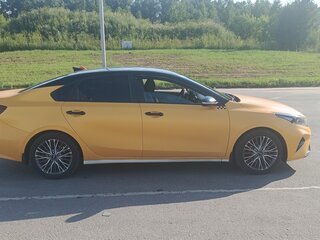 2021 Kia K3 II, жёлтый, 1700000 рублей, вид 2