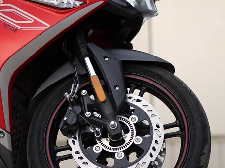 2024 Voge 300RR, красный, 316000 рублей, вид 5