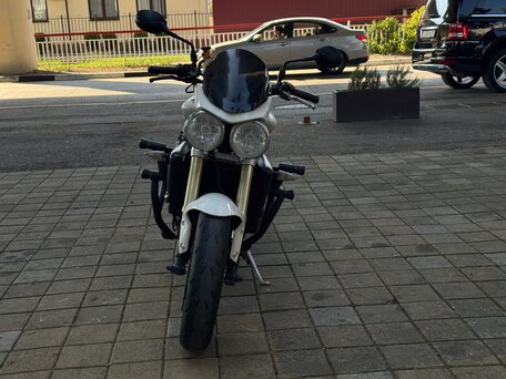 2008 Triumph Street Triple, белый, 400000 рублей, вид 3