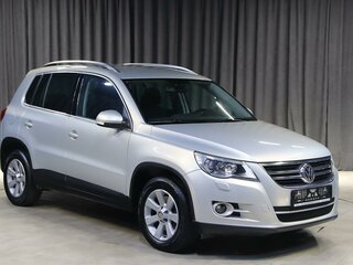 2010 Volkswagen Tiguan I, серебристый, 899000 рублей, вид 3