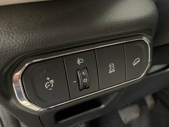 2024 Haval Jolion I Рестайлинг, чёрный, 1835000 рублей - вид 19