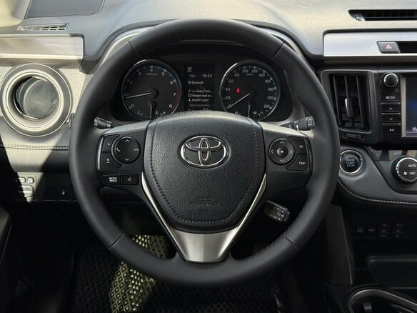 2017 Toyota RAV4 IV (XA40) Рестайлинг, белый - вид 14