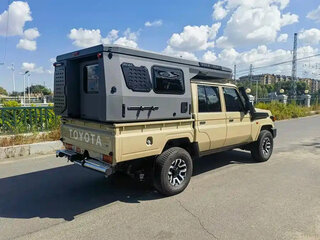2023 Toyota Land Cruiser 79 70 Series Рестайлинг 2, бежевый, 8200000 рублей, вид 5