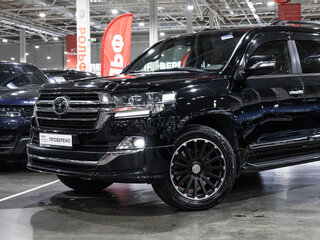 2019 Toyota Land Cruiser 200 Series Рестайлинг 2, чёрный, 7907264 рублей, вид 2
