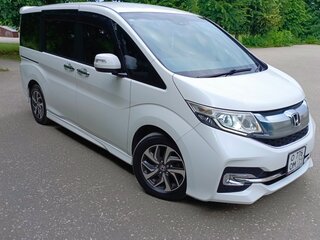 2016 Honda Stepwgn Spada V, белый, 1800000 рублей, вид 3