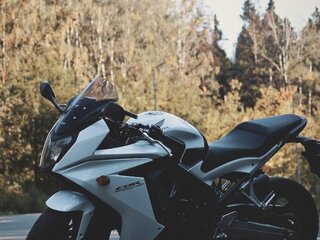 2016 Honda CBR 650F, белый, 650000 рублей, вид 1
