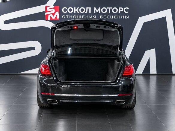 2014 BMW 7 серии Long 740Li xDrive V (F01/F02/F04) Рестайлинг, серый, 2999900 рублей - вид 6