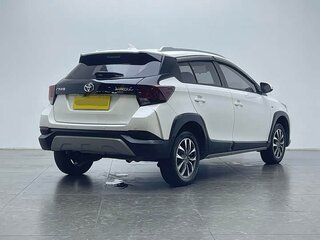2023 Toyota Yaris Cross I, белый, 1535000 рублей, вид 5