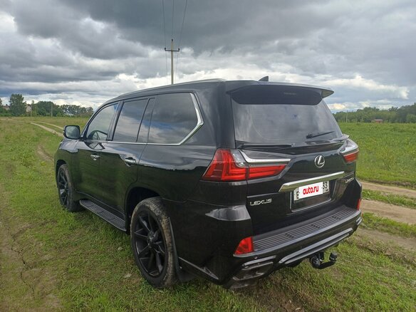 2016 Lexus LX 450d III Рестайлинг 2, чёрный, 5999000 рублей - вид 4