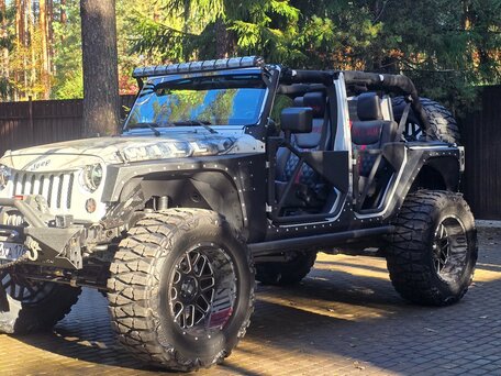 2013 Jeep Wrangler III (JK), белый, 5990000 рублей, вид 2