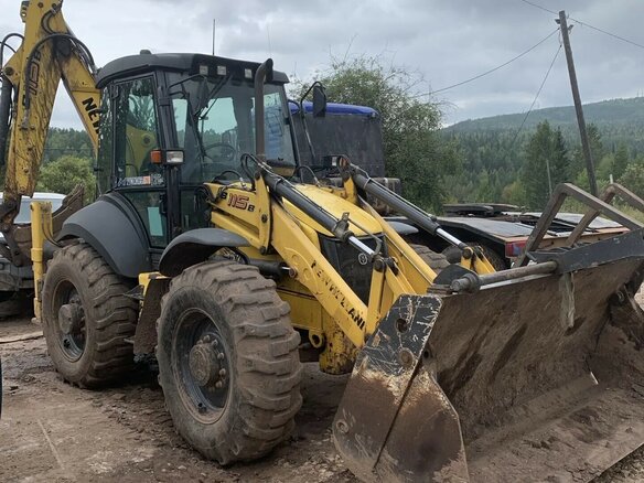 2018 New Holland B115B, жёлтый, 5700000 рублей