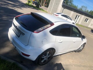 2008 Ford Focus II Рестайлинг, белый, 450000 рублей, вид 2