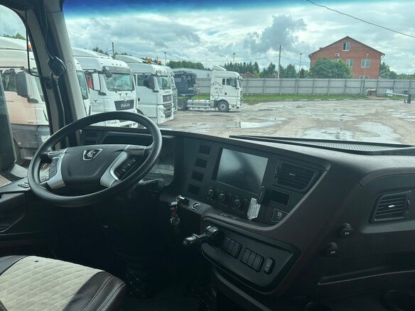 2023 КамАЗ 54901, белый - вид 8