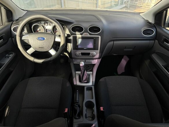 2009 Ford Focus II Рестайлинг, серебристый, 385000 рублей - вид 8