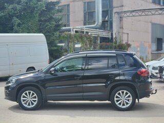 2016 Volkswagen Tiguan I Рестайлинг, чёрный, 1649000 рублей, вид 4