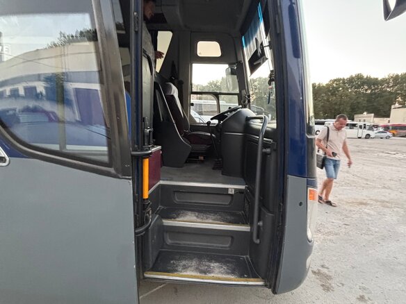 2017 Hyundai Universe, синий, 8200000 рублей - вид 10