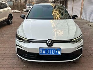 2022 Volkswagen Golf VIII, белый, 1800000 рублей, вид 2