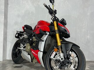 2020 Ducati Streetfighter V4, красный, 1745000 рублей, вид 4