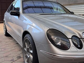 2003 Mercedes-Benz E-Класс 240 III (W211, S211), серебристый, 1500000 рублей, вид 2