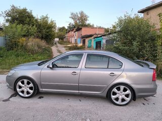 2012 Skoda Octavia II (A5) Рестайлинг, серый, 1200000 рублей, вид 3
