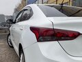 2017 Hyundai Solaris II, белый, 825000 рублей - вид 6