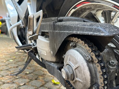 2005 Honda VFR 800, белый, 300000 рублей, вид 3