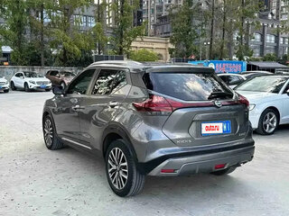 2022 Nissan Kicks I Рестайлинг, серый, 1100001 рублей, вид 2