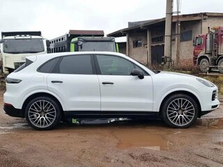 2019 Porsche Cayenne III, белый, 5900000 рублей, вид 4