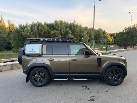 2020 Land Rover Defender 110 II, коричневый, 6750000 рублей, вид 3