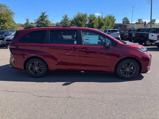 2026 Toyota Sienna IV, красный, 10260924 рублей, вид 2