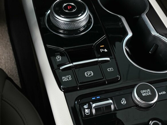 2025 Kia K5 III Рестайлинг, белый, 4449000 рублей - вид 18