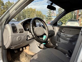 2004 Hyundai Accent ТагАЗ II, серебристый, 260000 рублей, вид 4