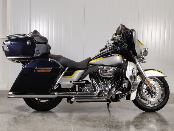 2012 Harley-Davidson Electra Glide, синий, 1049000 рублей