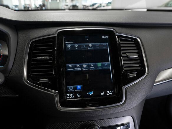 2017 Volvo XC90 II, чёрный - вид 13