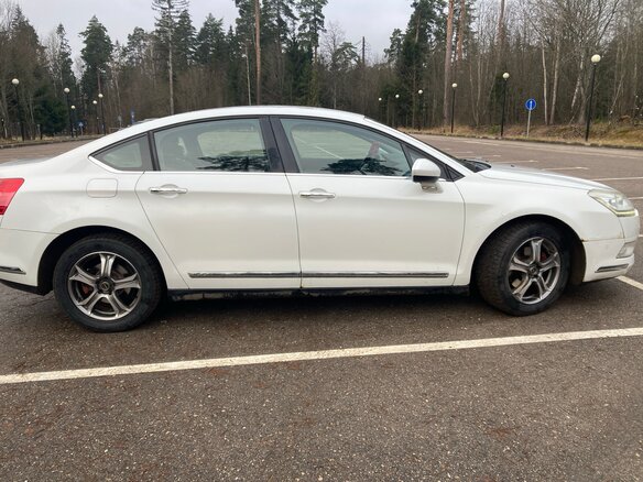 2010 Citroen C5 II, белый, 435000 рублей - вид 8